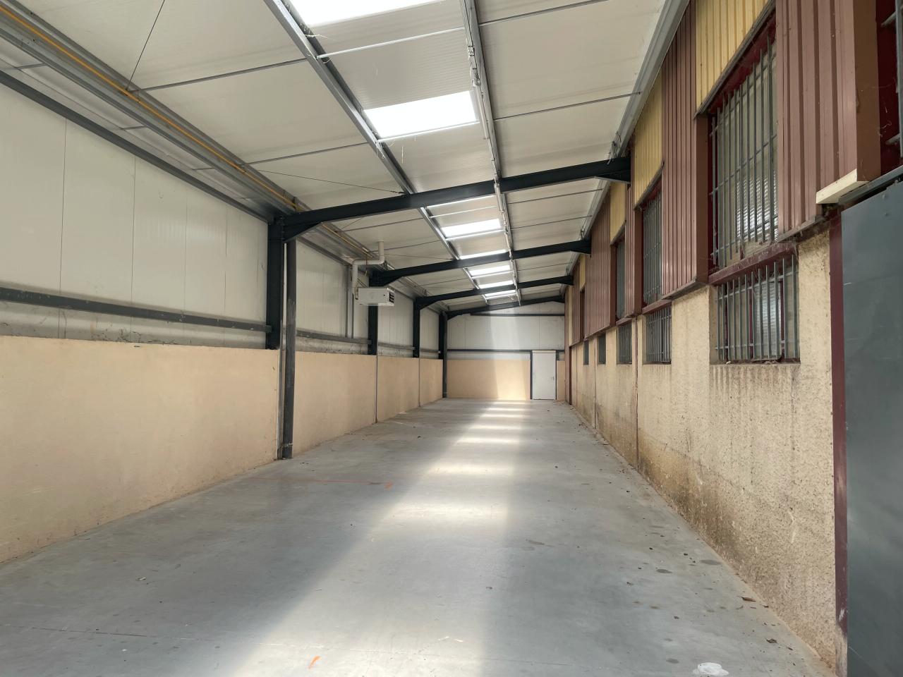 Local d'activité Chassieu 1350m² Location local d'activité Chassieu Rhône OLACT2533068 14